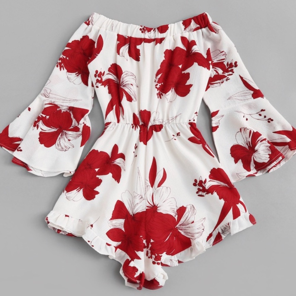 🥳HP🥳🌹LAST ONE Floral Belled Sleeve Romper - Picture 2 of 5